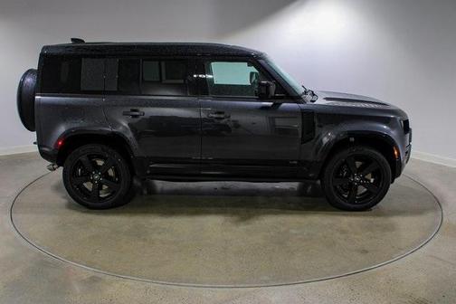 2025 Land Rover Defender P525 V8