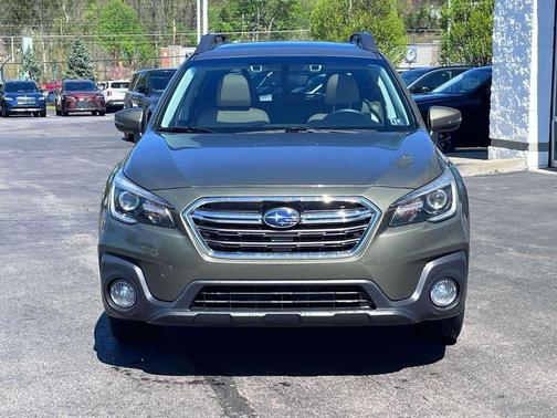 Wilderness Green Metallic 2019 Subaru Outback 3.6R Limited