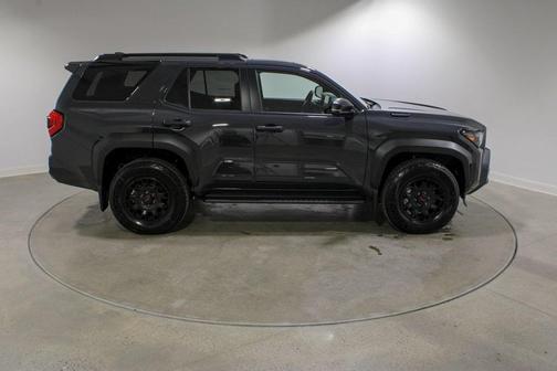 2025 Toyota 4Runner Hybrid TRD