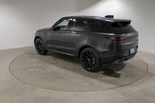 2025 Land Rover Range Rover Sport P360 SE