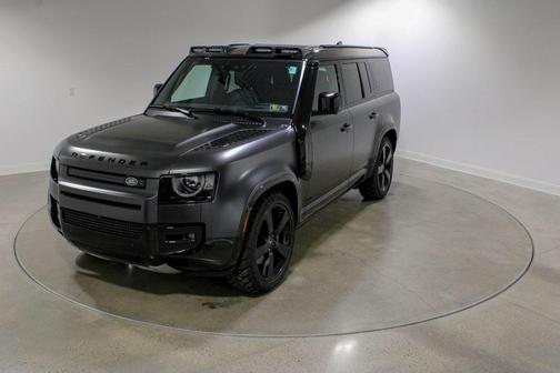 2024 Land Rover Defender P500 V8