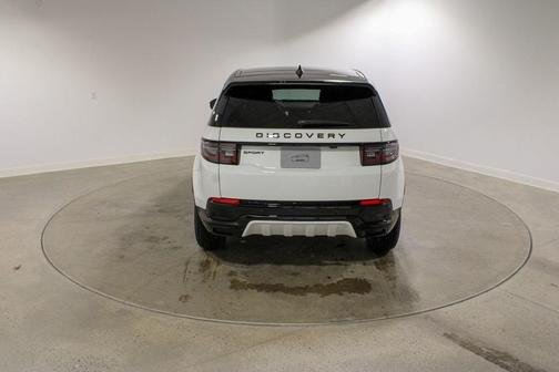 2026 Land Rover Discovery Sport Landmark