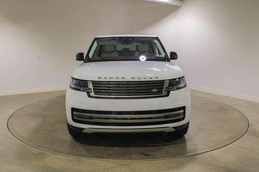 Fuji White 2023 Land Rover Range Rover P530 SE