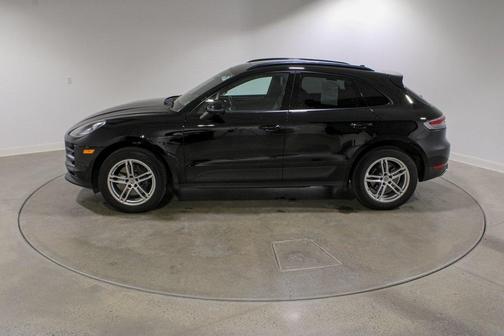 2021 Porsche Macan Base