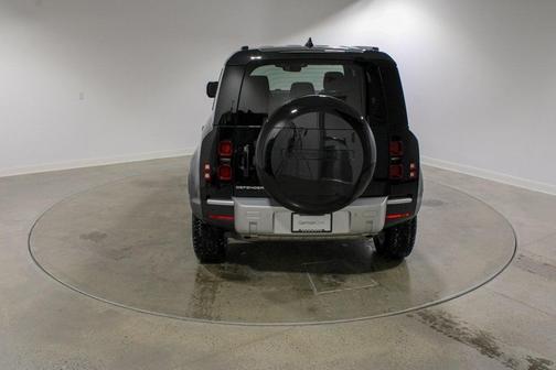 2025 Land Rover Defender P300