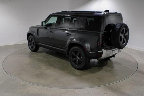 2022 Land Rover Defender 110 S