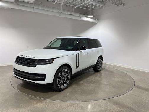 2025 Land Rover Range Rover P400 SE