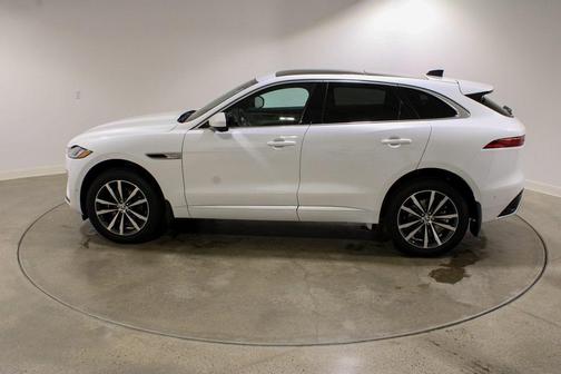 2024 Jaguar F-PACE P250 R-Dynamic S