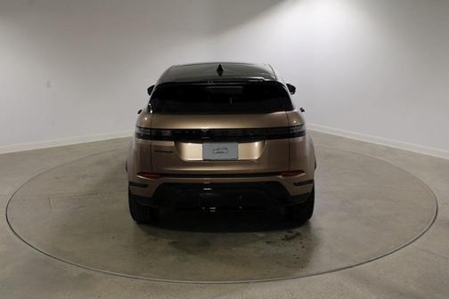 2026 Land Rover Range Rover Evoque Dynamic SE