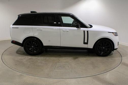 2023 Land Rover Range Rover P400 SE