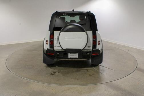 2023 Land Rover Defender 110 X-Dynamic SE