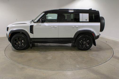 2023 Land Rover Defender 110 X-Dynamic SE