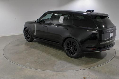 2024 Land Rover Range Rover P400 SE