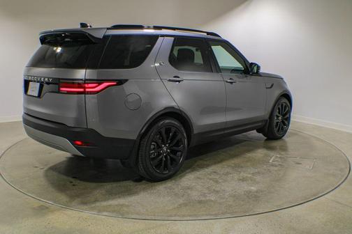 Eiger Grey 2026 Land Rover Discovery S
