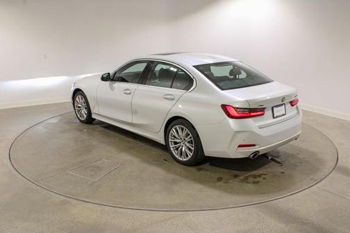 2024 BMW 330 i xDrive