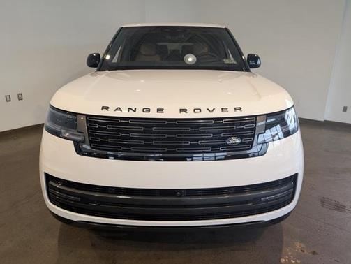 2025 Land Rover Range Rover P530 SE 7 Seat