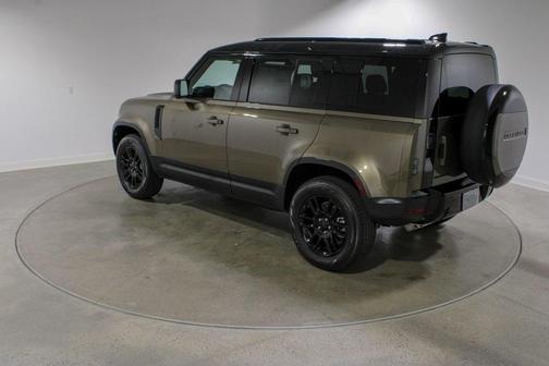 2026 Land Rover Defender S