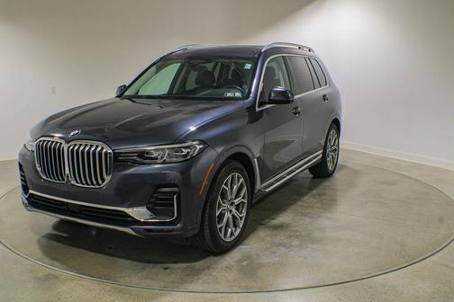 Gray Metallic 2020 BMW X7 xDrive40i