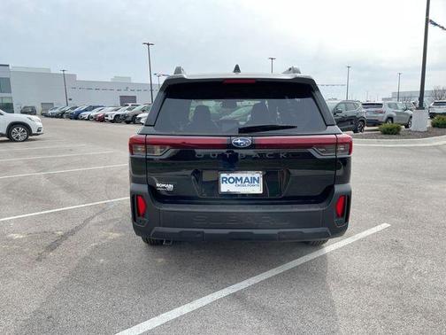 Crystal Black Silica 2026 Subaru Outback Premium