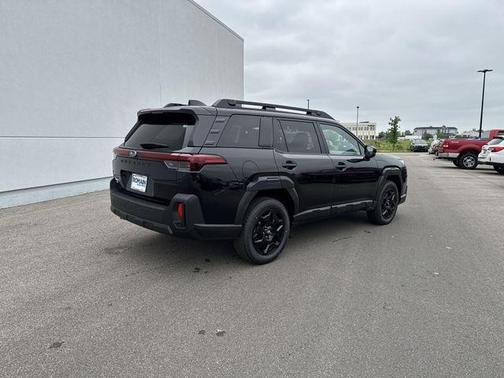 Crystal Black Silica 2026 Subaru Outback Limited