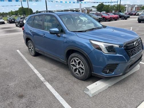 2022 Subaru Forester Premium