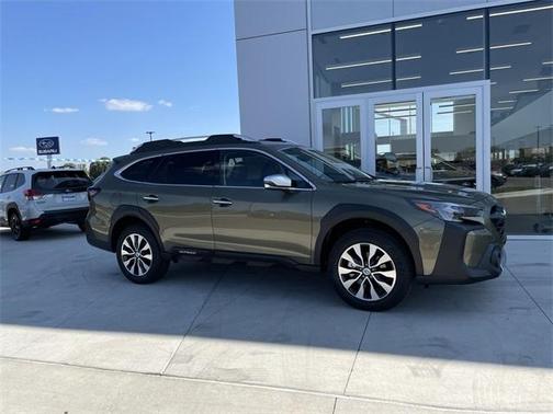 2025 Subaru Outback Touring