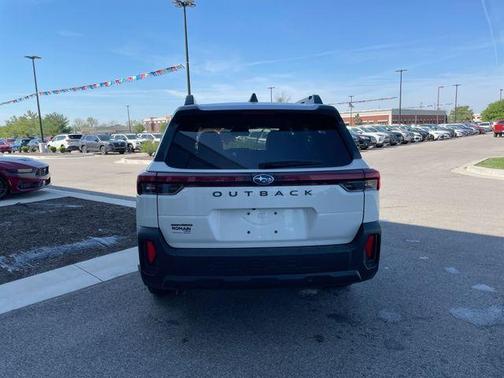 Crystal White Pearl 2026 Subaru Outback Premium