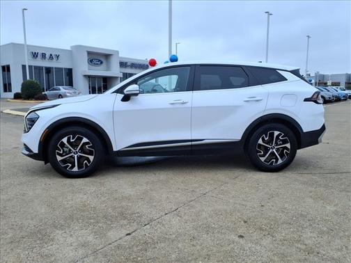 Glacial White Pearl 2024 Kia Sportage EX