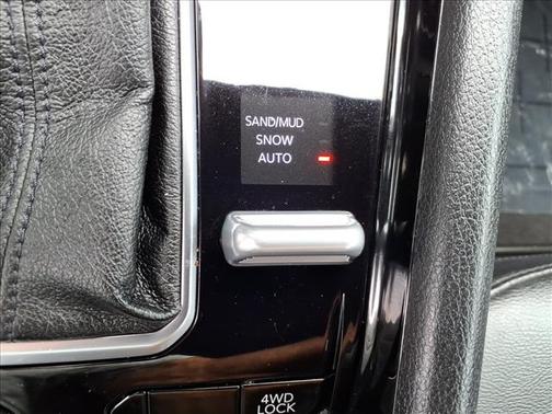 Bright White Clearcoat 2024 Jeep Compass Limited