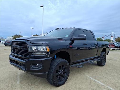 2020 RAM 2500 Big Horn Crew Cab 4X4 6'4' Box