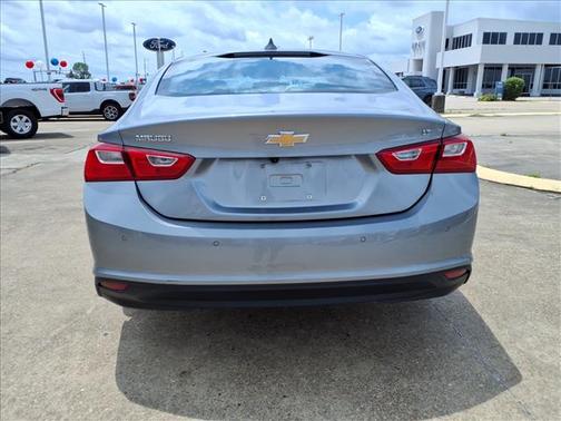 Sterling Gray Metallic 2024 Chevrolet Malibu FWD 1LT