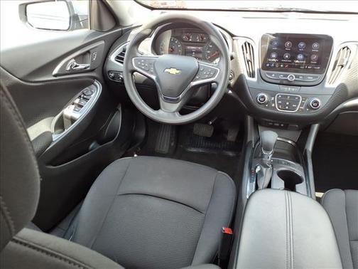 Sterling Gray Metallic 2024 Chevrolet Malibu FWD 1LT