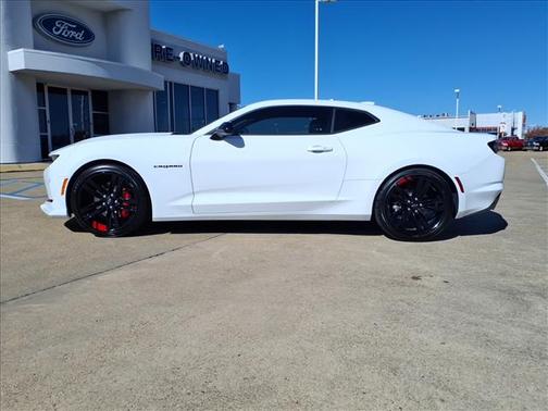 2023 Chevrolet Camaro 2LT