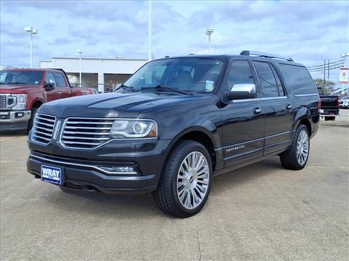 2015 Lincoln Navigator Base