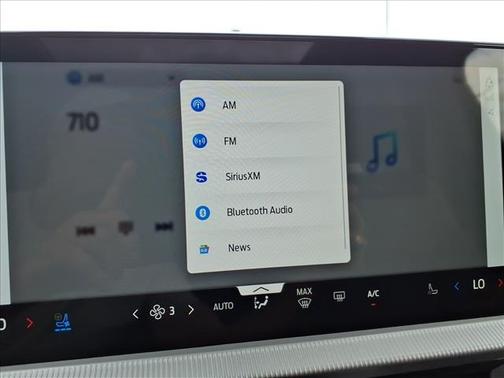 Star White Metallic Tri-Coat 2026 Ford Explorer Platinum