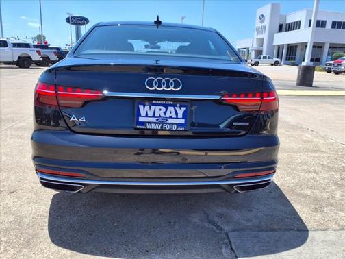 2023 Audi A4 45 S line Premium Plus