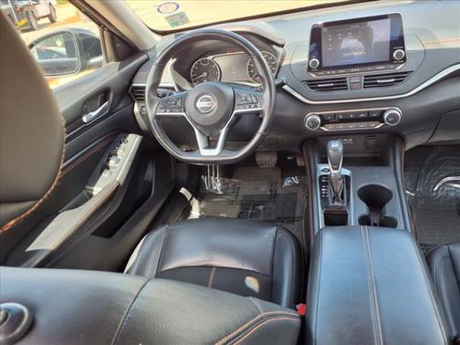 2022 Nissan Altima SR VC-Turbo FWD