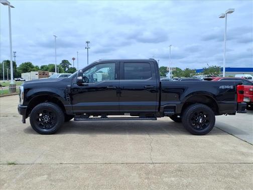 Agate Black Metallic 2026 Ford F-250 Lariat
