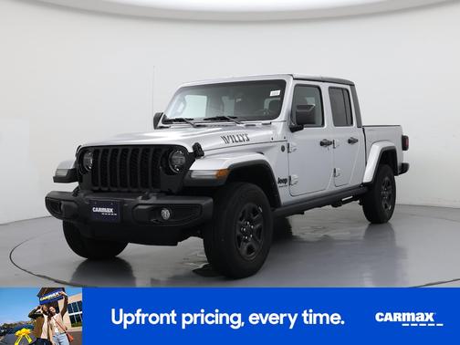 Silver 2022 Jeep Gladiator Willy's