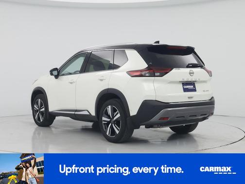 Pearl 2023 Nissan Rogue SL