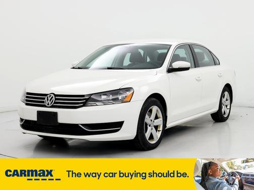 2014 Volkswagen Passat SE