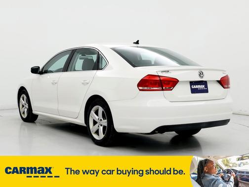 2014 Volkswagen Passat SE