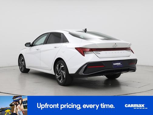 White 2024 Hyundai ELANTRA SEL