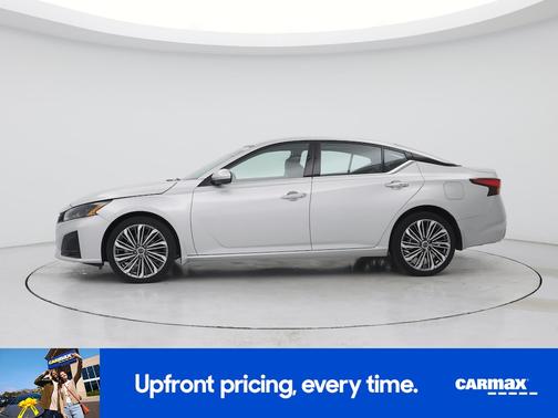 Silver 2023 Nissan Altima SL
