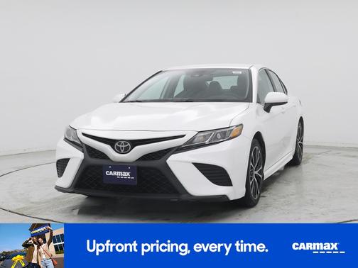 2020 Toyota Camry SE