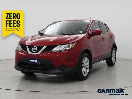 Red 2017 Nissan Rogue Sport SV