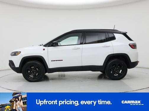 White 2023 Jeep Compass Trailhawk