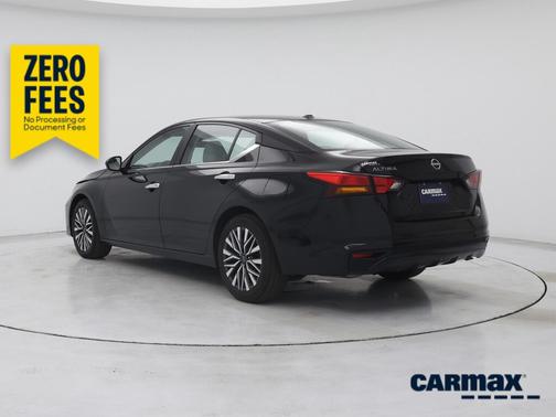 Black 2025 Nissan Altima SV