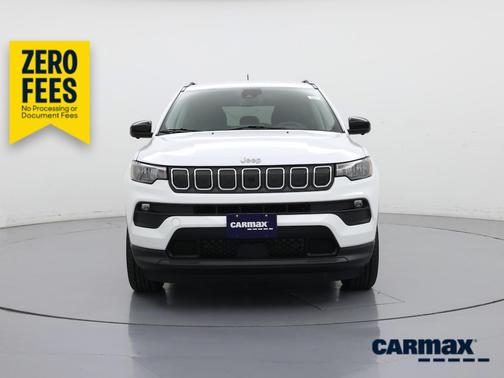 White 2022 Jeep Compass Latitude Lux