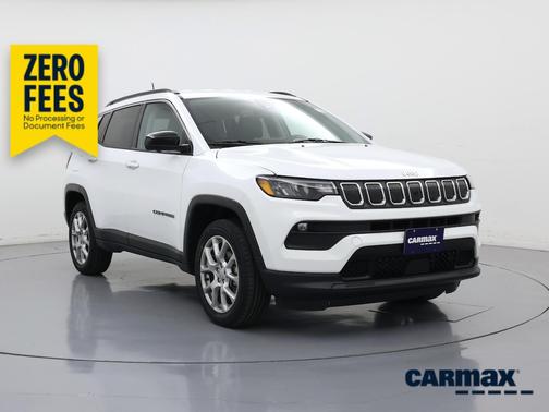 White 2022 Jeep Compass Latitude Lux